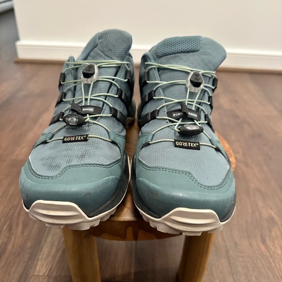 Adidas Women’s Terrex Swift R2 Gore Tex Trail Hiking Shoe, Size 9.5 - Picture 4 of 12